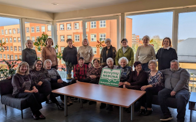 Lazdijų švietimo centras pakvietė Mokytojų klubo „Buvusių nebūna“ narius į dar vieną prasmingą susitikimą, kurio metu pedagogai turėjo galimybę patirti naują kultūrinę ir technologinę patirtį – kartu stebėti virtualios realybės filmą „AŠ LIETUVA 2: KELIONĖ Į SAVE“.